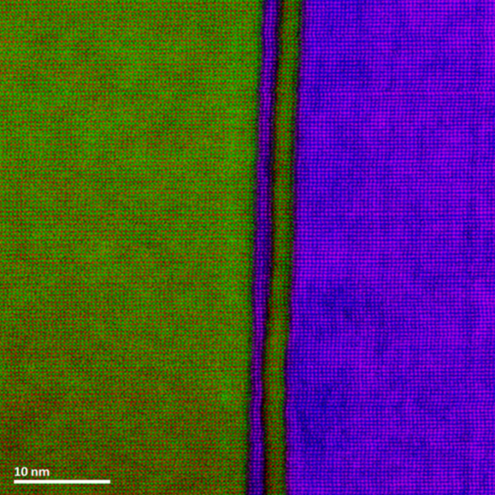 Ultrafast giant atomic EELS color map across the SrTiO3/LaMnO4 interfaces